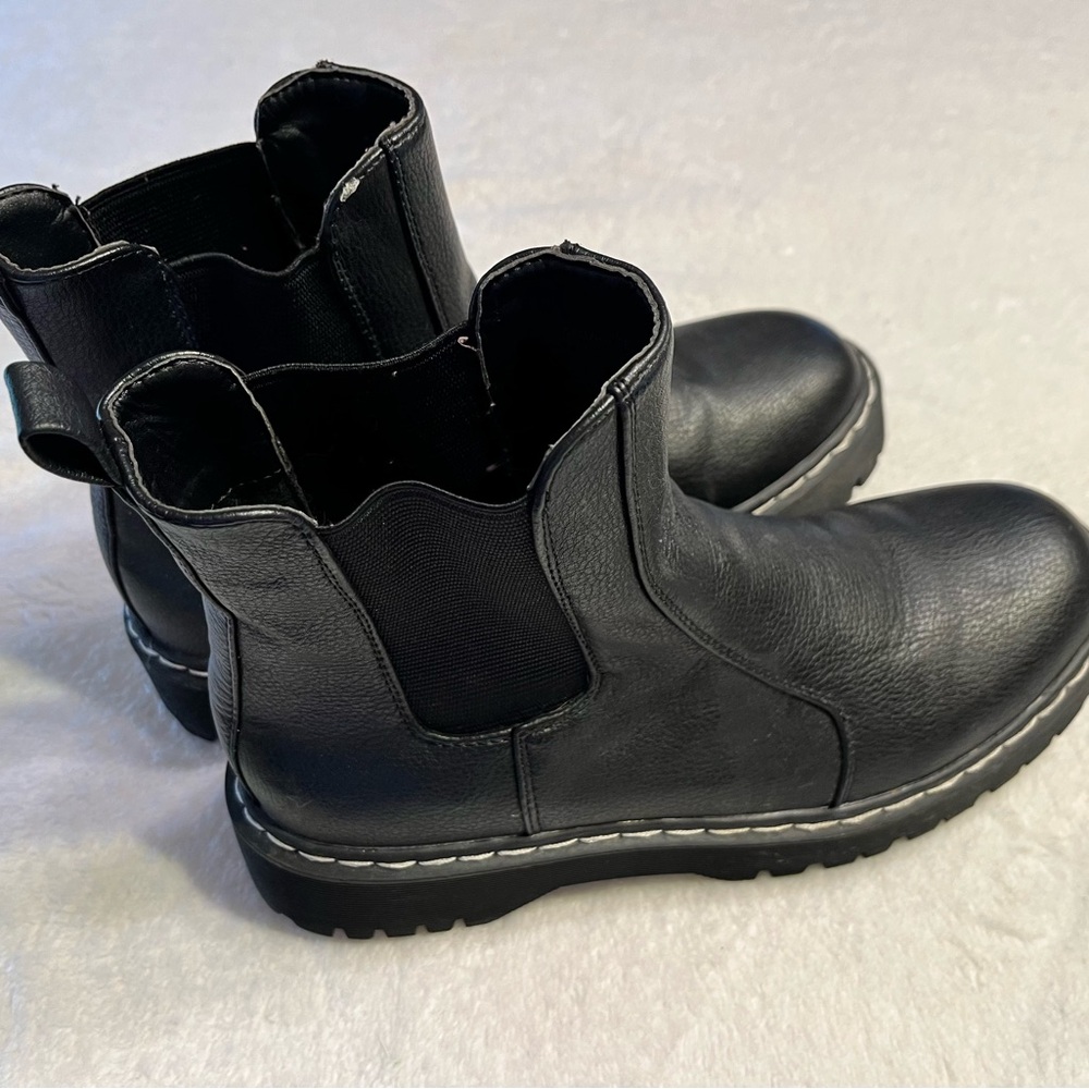 Sincerely Jules Hippie Black Leather Chelsea Boots Lug Sole Chunky Ankle Boots